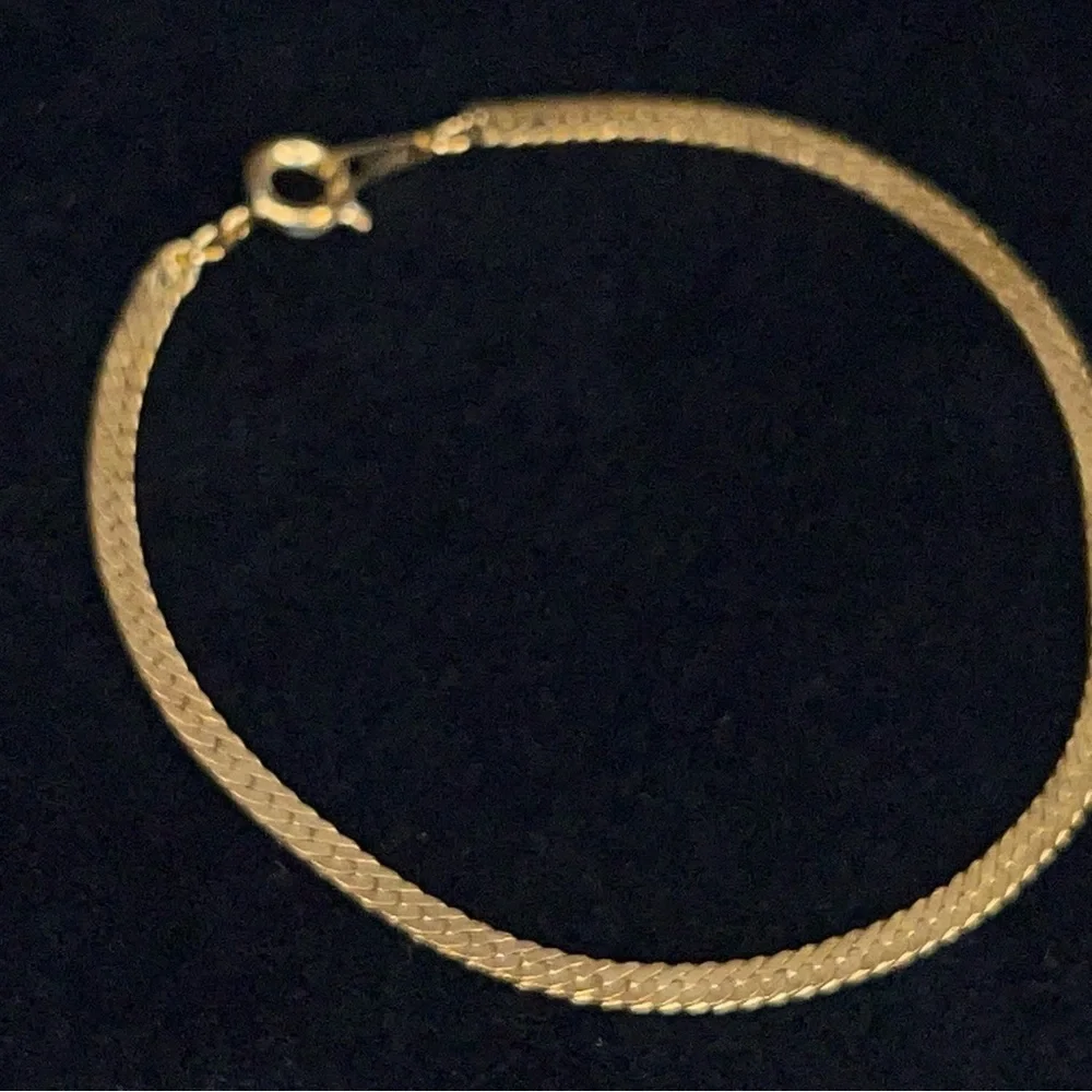 Vintage Made In Korea Yellow Gold Herringbone Bracelet Spring Ring Closure 7”